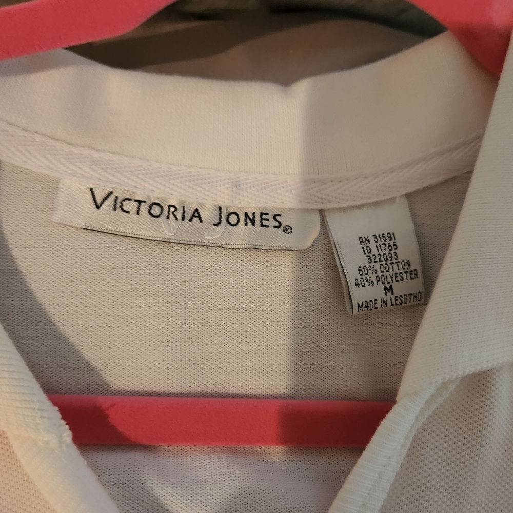 Collared top - Picture 2 of 3